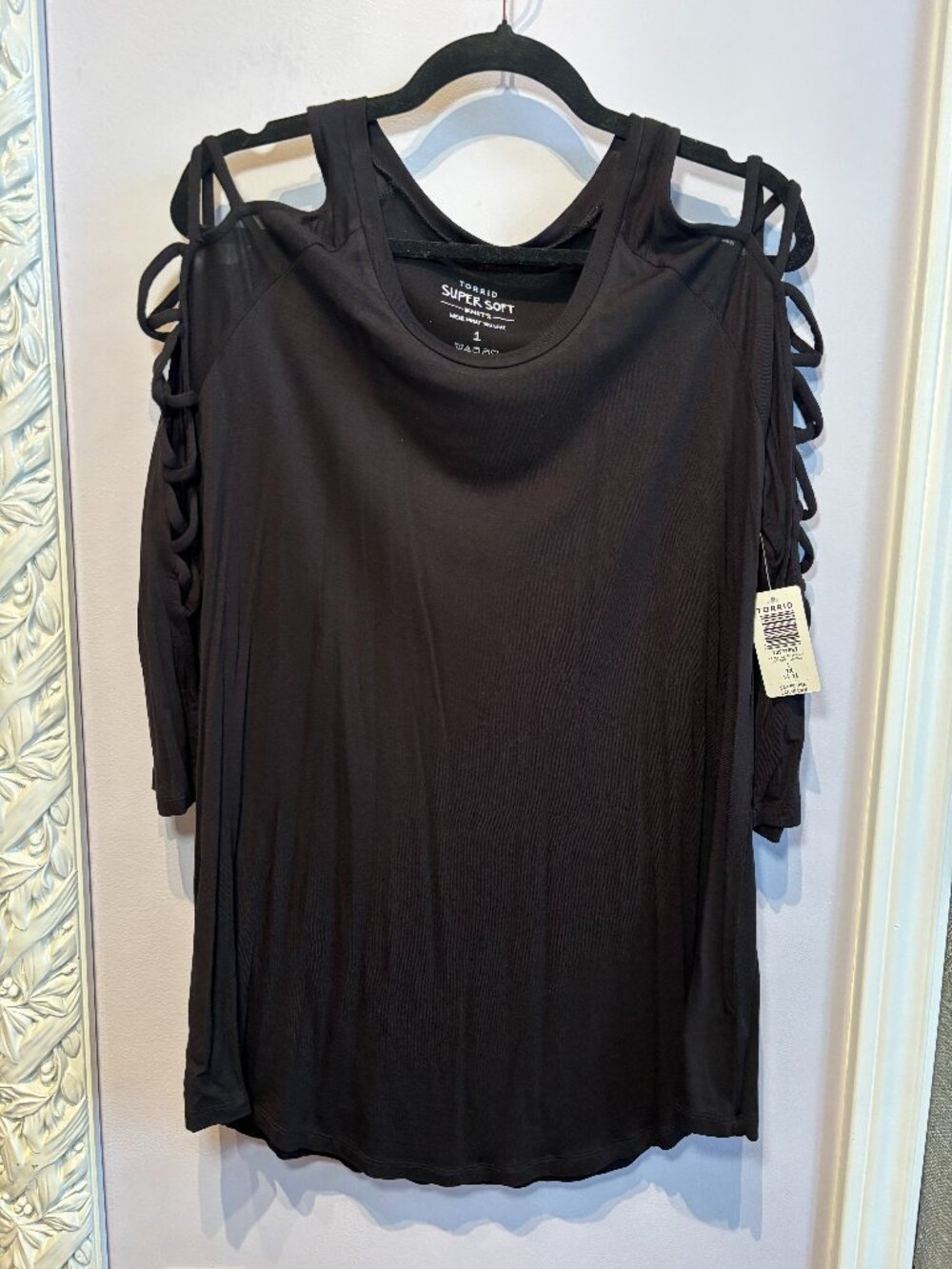 Torrid Laced Open Sleeve Supersoft Shirt Size 1(14/16) NWT